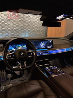 بی ئێم دەبڵیو سیریەس 7